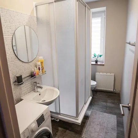 Gaiss Un Majigs Dzivoklis *